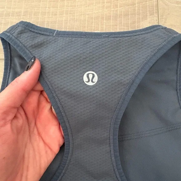 Lululemon ebb to train blue longline sports bra size 6 - Picture 5 of 6